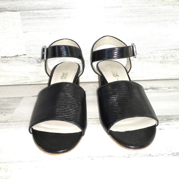 Black Women's Heeled Sandals - Picture 10 of 10